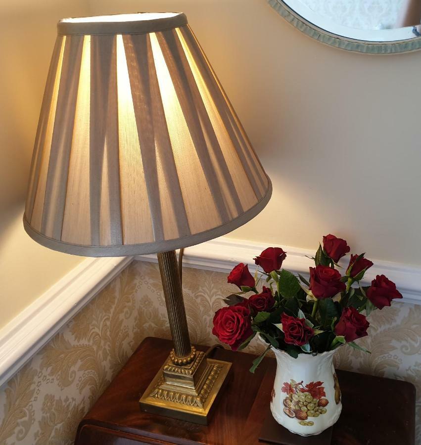 Bed and Breakfast Saint Hilda'S House Уитби Экстерьер фото